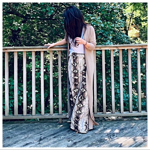 ✨LAST ONE ✨ITALY✨ gorgeous wide leg pants - Picture 2 of 7